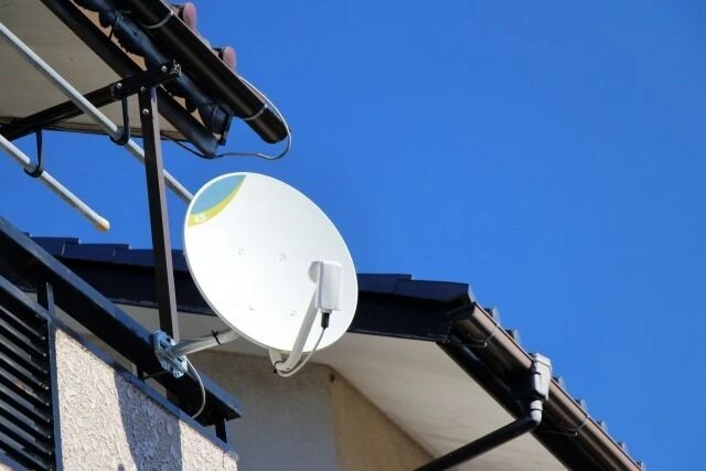 外壁塗装中にテレビが映らないときの原因と対処法